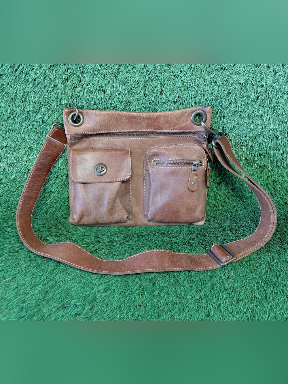 Roots Brown Leather Villager Tribe Crossbody Bag Satchel Brown Made In Canadá - Picture 14 of 15